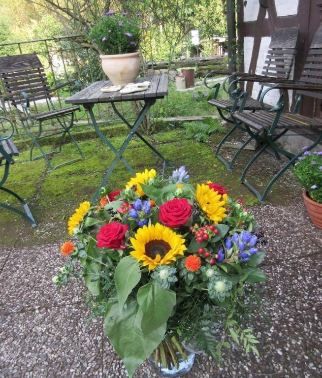 Doppelzimmer / Landhaus Ederlust Heilungsraeume E.V. Hatzfeld Exterior foto
